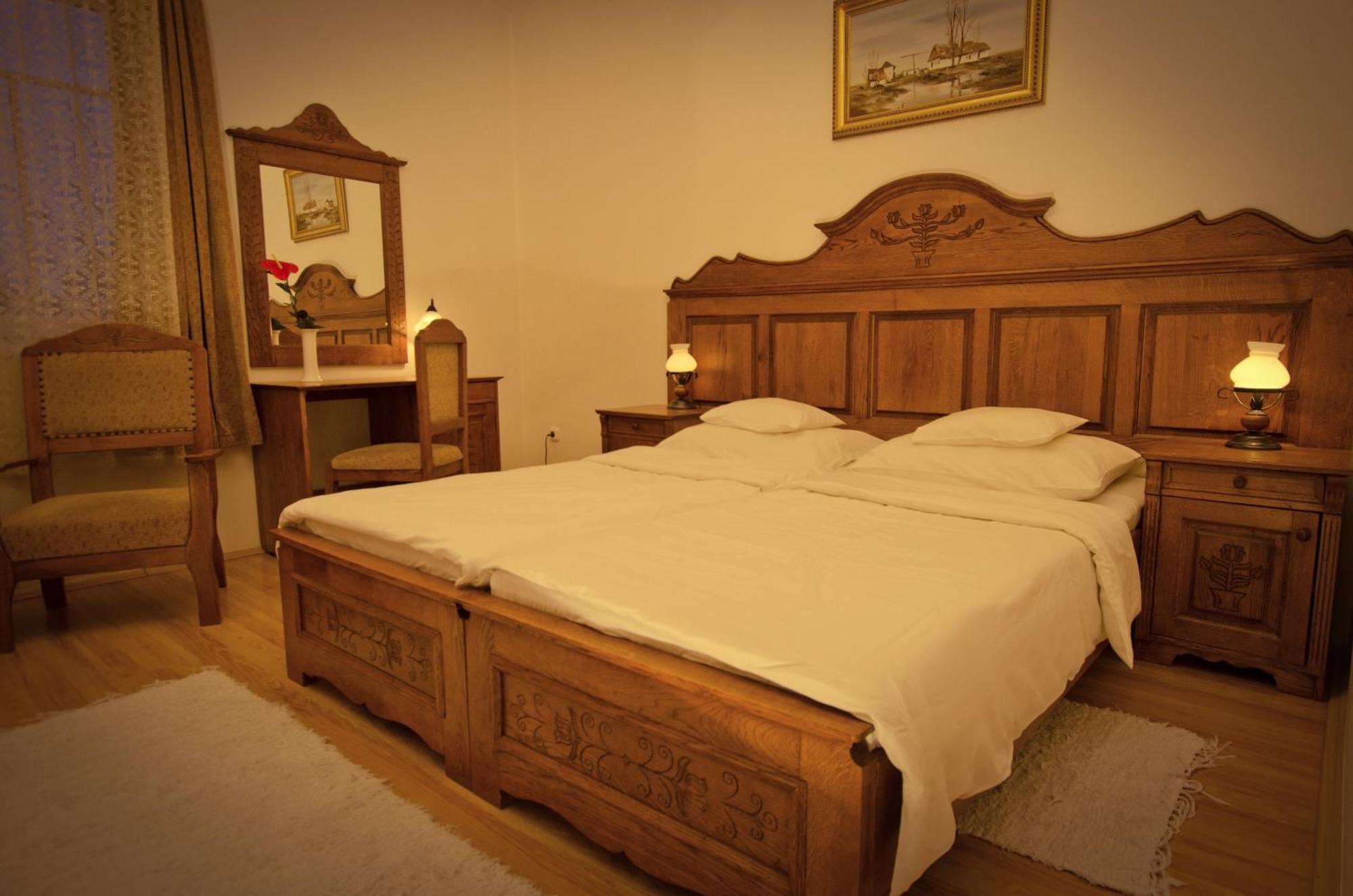 Kemences Csarda Es Panzio Hotel Hajdúszoboszló Buitenkant foto